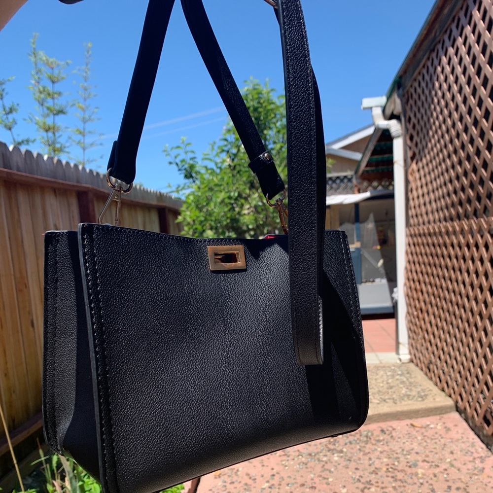 H&M cross body purse/ hand bag too.